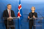 „Með þér í liði“ eða hvað?